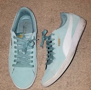 💙PUMA Vikky Suede Sneakers💙
